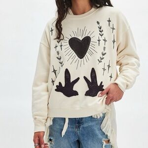 FREE PEOPLE X TRICIA FIX My Heart Crewneck Sweatshirt S 22.5” p2p Cream NWOT